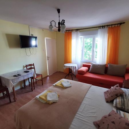Studio Apartments Jasminka Селце Екстериор снимка