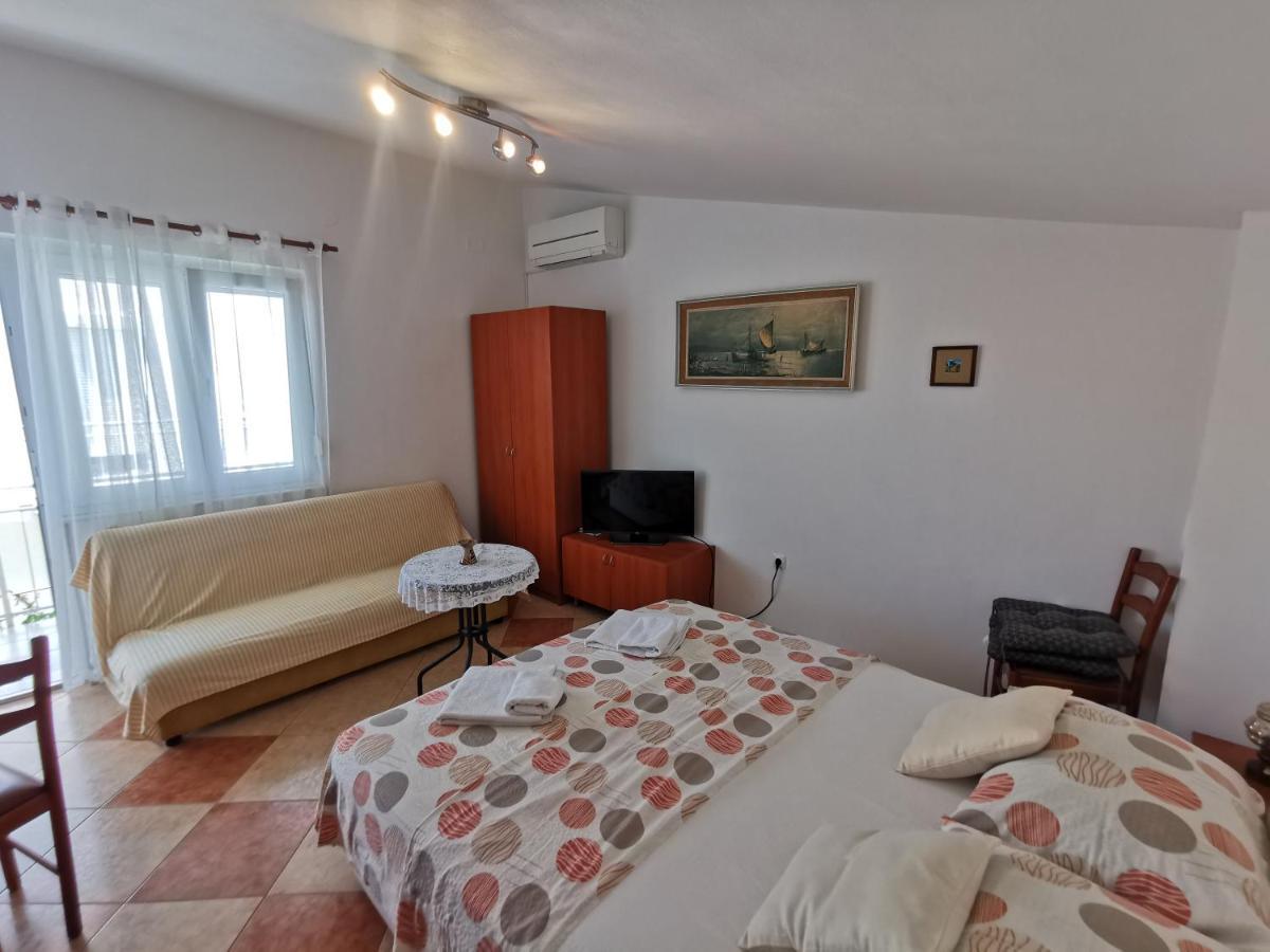 Studio Apartments Jasminka Селце Екстериор снимка