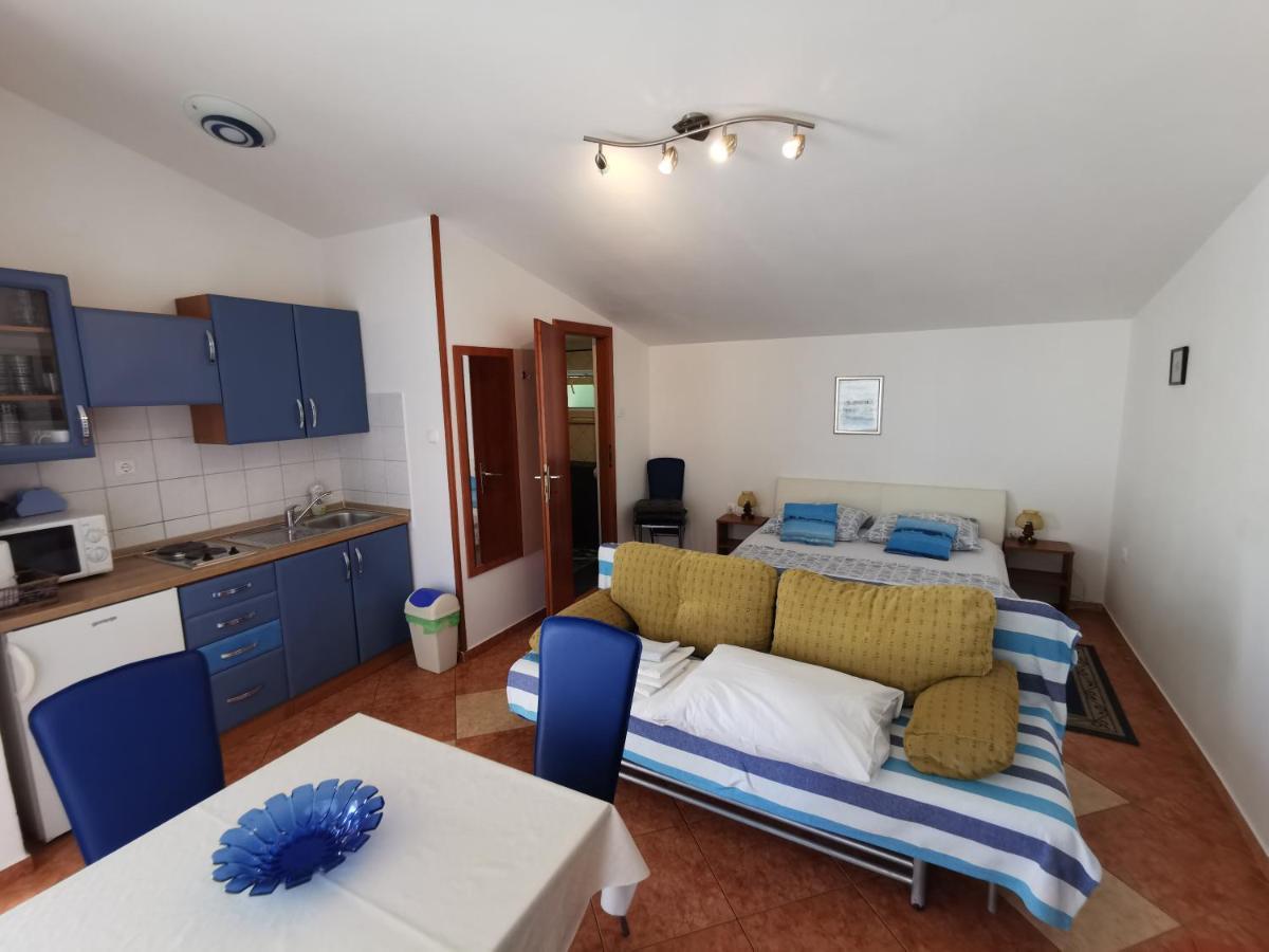 Studio Apartments Jasminka Селце Екстериор снимка