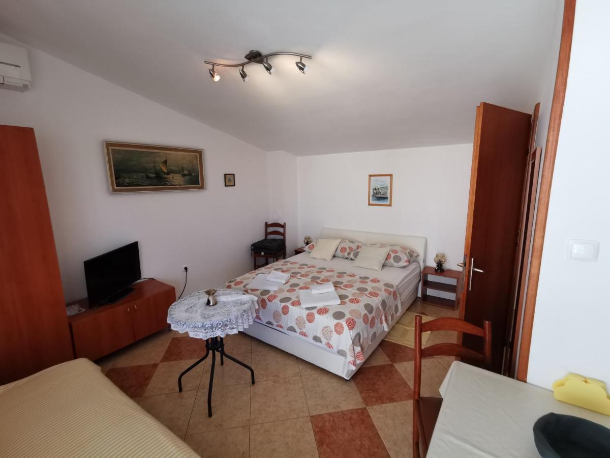 Studio Apartments Jasminka Селце Екстериор снимка